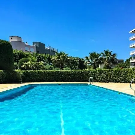 3 Pièces Résidence Avec Piscine 100m Plages 125 Appartamento *